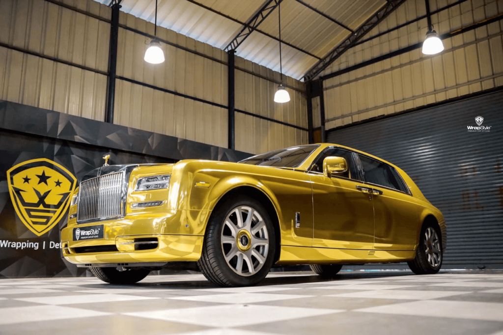 Rolls Royce Phantom, Best Luxury Cars In Pakistan