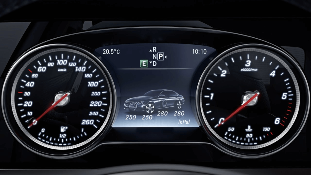 Mercedes Benz E Class speed and mileage